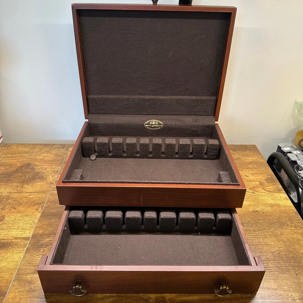 Reed & Barton Wood Silverware Chest Hagerty Tarnish Preventive Lining 2 Tier